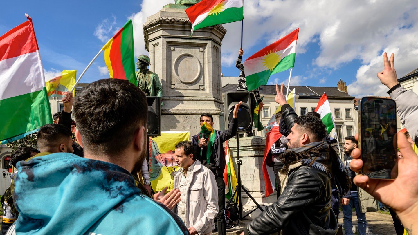 Demo nach Angriff von türkischen Nationalisten auf Kurden NEWSZONE