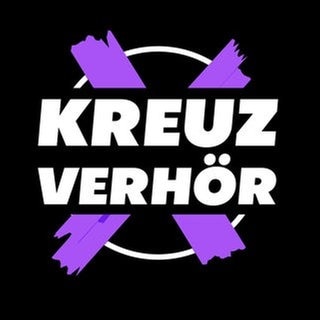 Das Logo des Formats "Kreuzverhör" zur Bundestagswahl 2025. Ein weißer Kreis auf schwarzem Hintergrund. Darauf ein violettes X und einen weißer Schriftzug "Kreuzverhör".