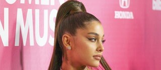 Ariana Grande auf dem roten Teppich