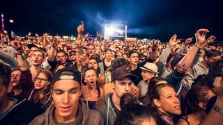 Deichkind beim Openair Frauenfeld 2015