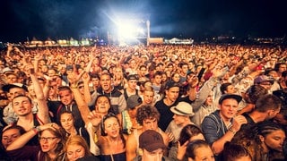 Deichkind beim Openair Frauenfeld 2015