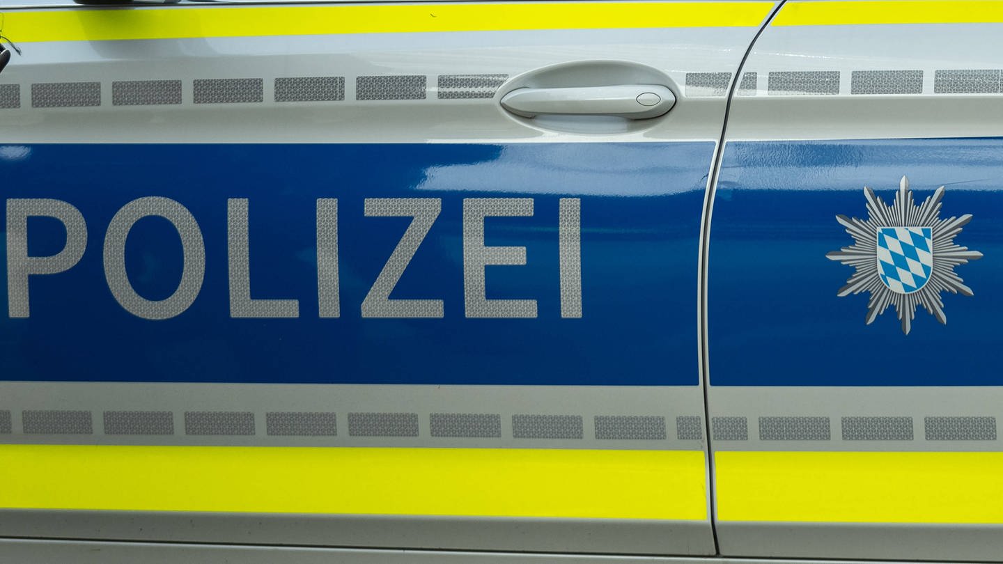 Symbolbild: Ein Polizeiwagen.