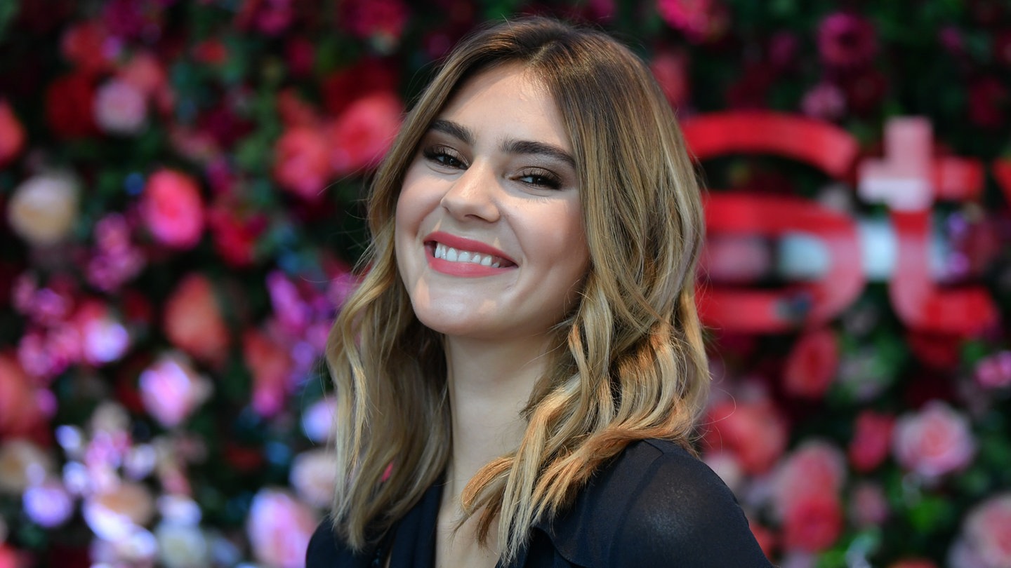 Das Model Stefanie Giesinger kommt zur Veranstaltung Be InStyle im Cafe Moskau.