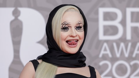 Kim Petras bei den Brit Awards 2023.