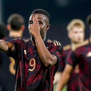 Fußball, U21 Männer: EM-Qualifikation, Bulgarien - Deutschland, Gruppe D, 4. Spieltag. Deutschlands Youssoufa Moukoko jubelt nach dem Tor zum 1:2.