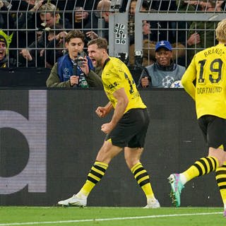 Niclas Füllkrug von Borussia Dortmund jubelt über sein Tor zum 1:0 gegen Newcastle.