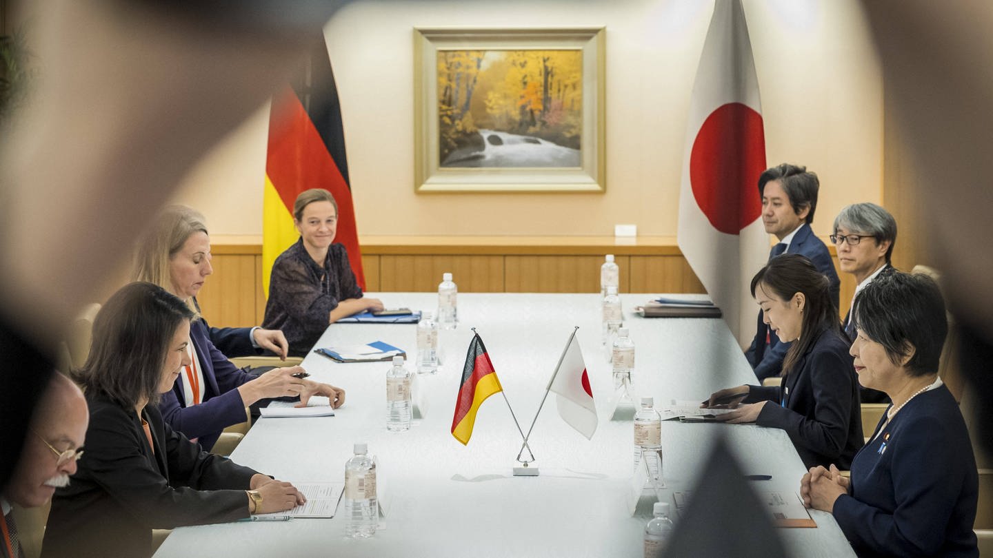 Die G7-Außenministerinnen und -Außenminister treffen sich in Tokio.