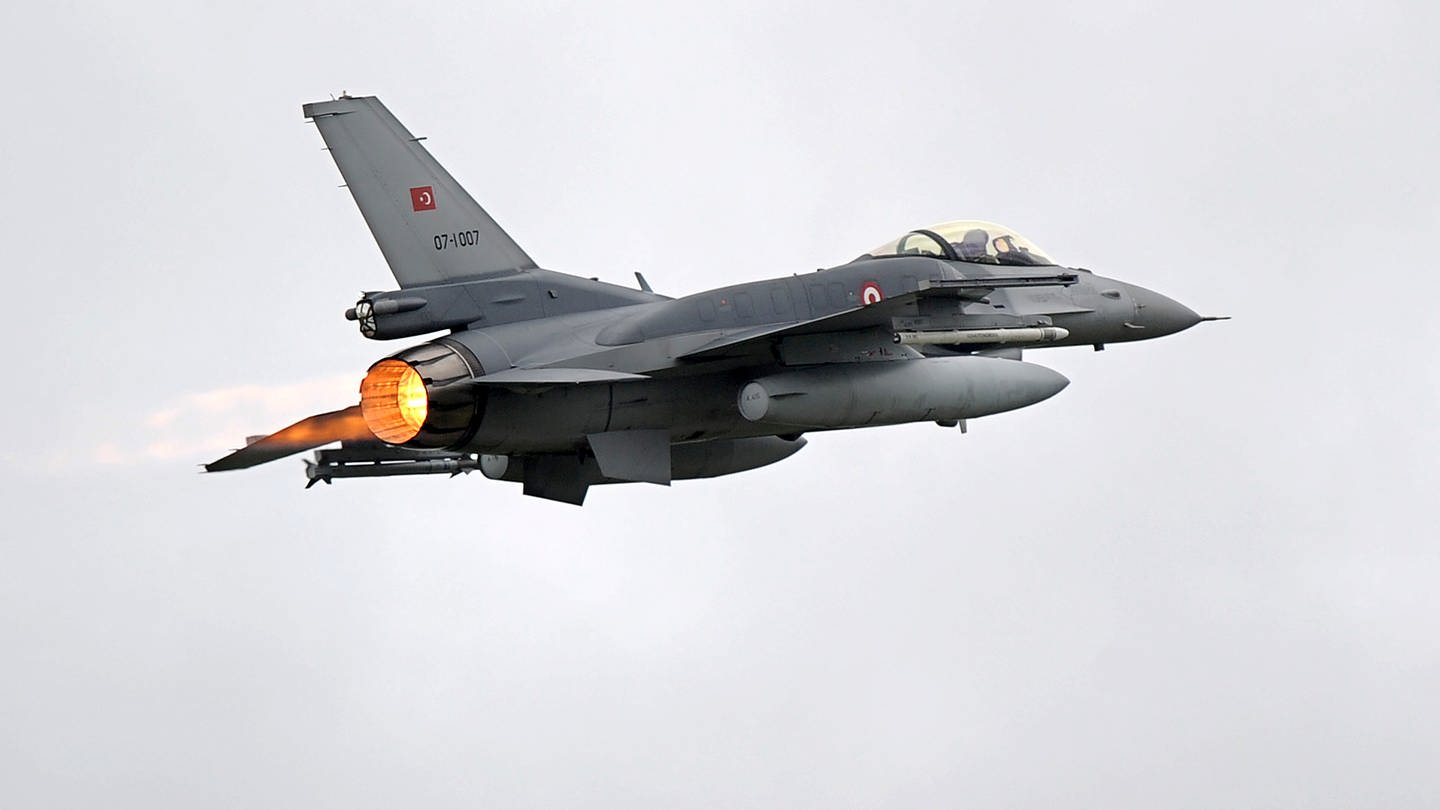 F16 Kampfjet aus der Türkei