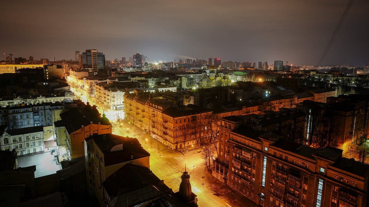 Blick auf die ukrainische Hauptstadt Kiew um kurz nach fünf Uhr am Morgen (Archivbild: 24.02.2023)