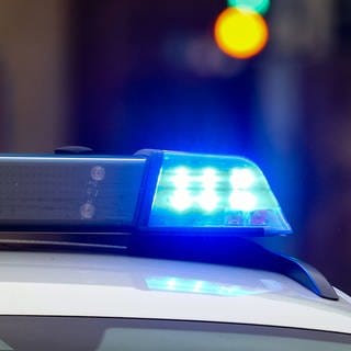 In Leimen (Rhein-Neckar-Kreis) gab es bei Ausgrabungen einen Unfall. Ein 21-Jähriger wurde verschüttet und starb später im Krankenhaus. (Symbolbild)