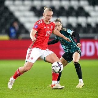 Die DFB-Frauen haben gegen Wales unentschieden gespielt und stehen im Halbfinale der Nations League.