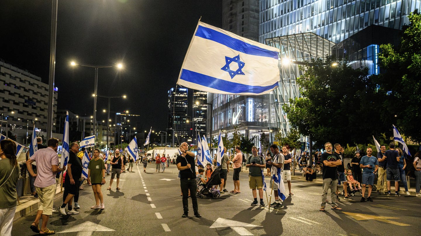 Im September 2023 wurde in Israel heftig gegen die geplante Justizreform protestiert. Jetzt hat das Oberste Gericht einen Teil davon wieder einkassiert.