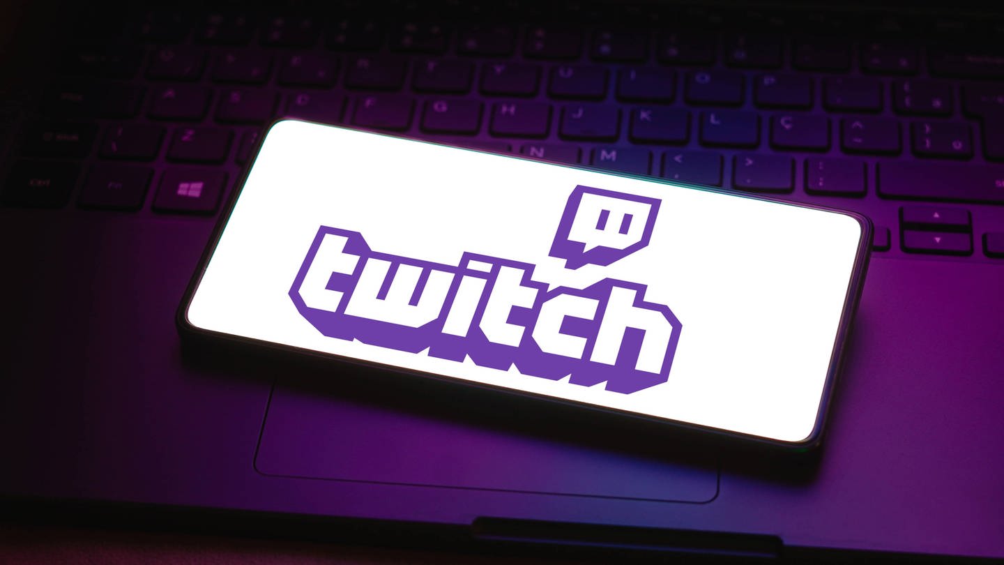 Logo von Twitch auf einem Smartphone