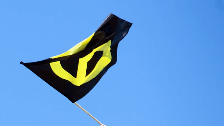 Flagge der Identitären Bewegung (schwarz/gelb)