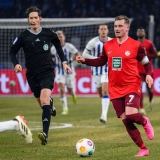 Mark Forster hat Marlon Ritter vom FCK mit Toni Kroos verglichen