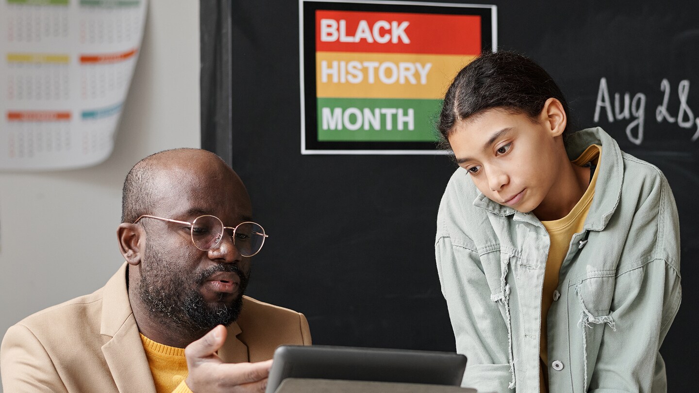 Black History Month: Diesen Monat feiern wir Schwarze Geschichte!