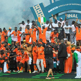 Die Elfenbeinküste feiert den Gewinn des Afrika-Cups im eigenen Land.