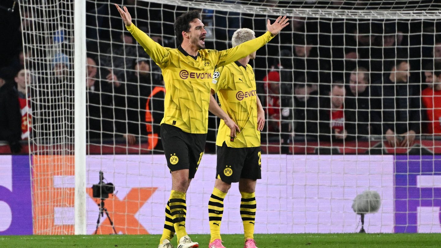 Dortmund hat im Achtelfinal-Hinspiel der Champions League beim PSV Eindhoven 1:1 gespielt. Mats Hummels hat sich über eine Schiri-Entscheidung aufgeregt.