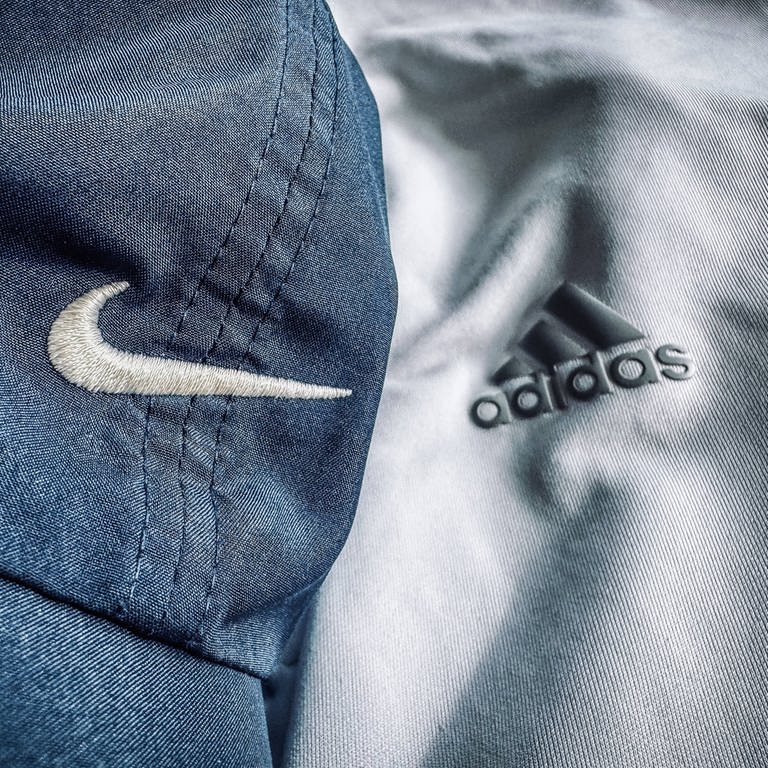 Adidas vs Nike: Wer ist Deutschlands Favorit? 