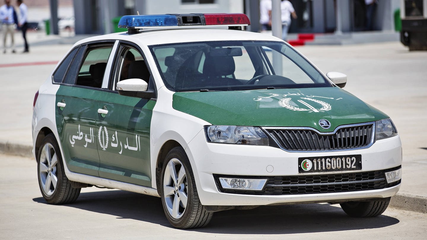 Ein Polizeiauto in Algerien. (Symbol- und Archivbild)