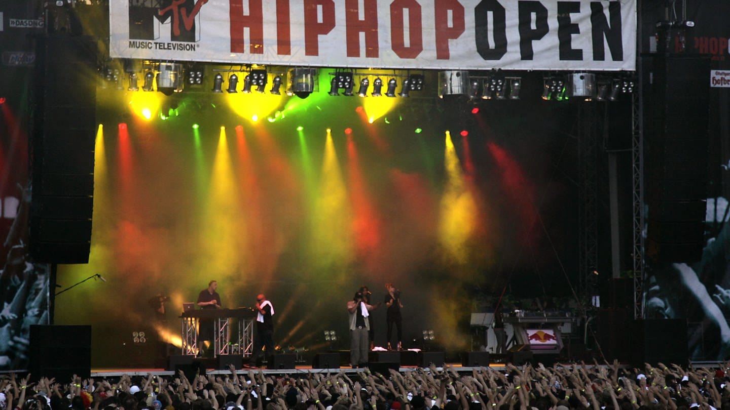 Die Hip Hop-Band Dynamite Deluxe tritt am Samstag (19.07.2008) bei den 8. Hip-Hop Open in Stuttgart auf.