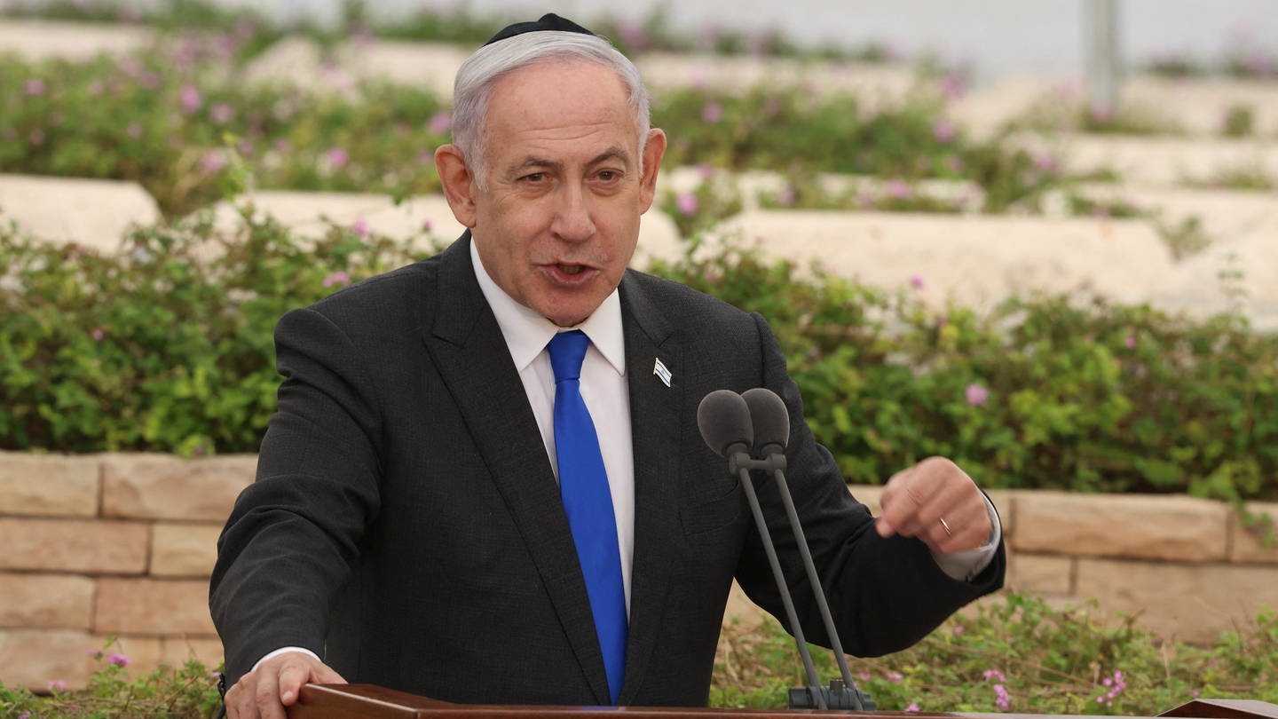 Israels Ministerpräsident Benjamin Netanjahu hält eine Rede