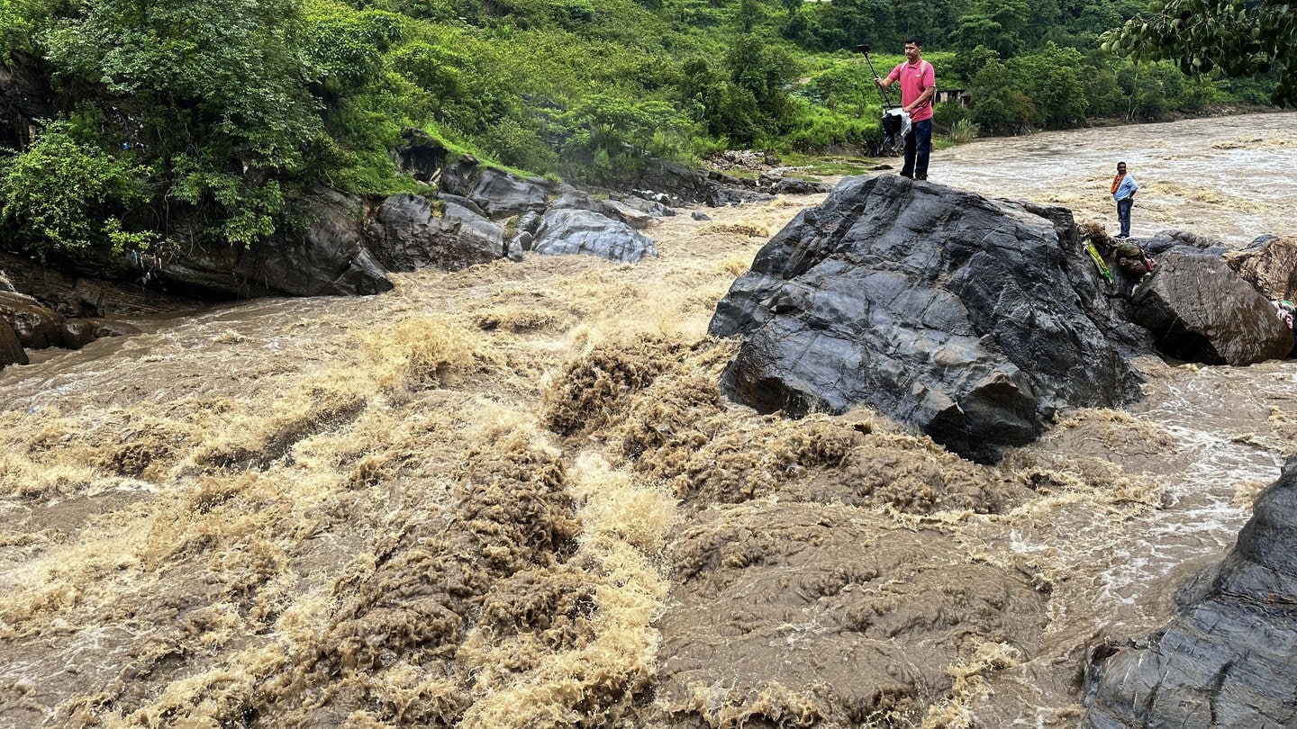 Nach Monsun-Regenfällen: Erdrutsch in Nepal