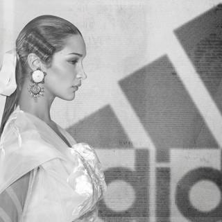 Photomontage mit Bella Hadid und dem Adidas Logo im Zuge der aktuellen Kampagne