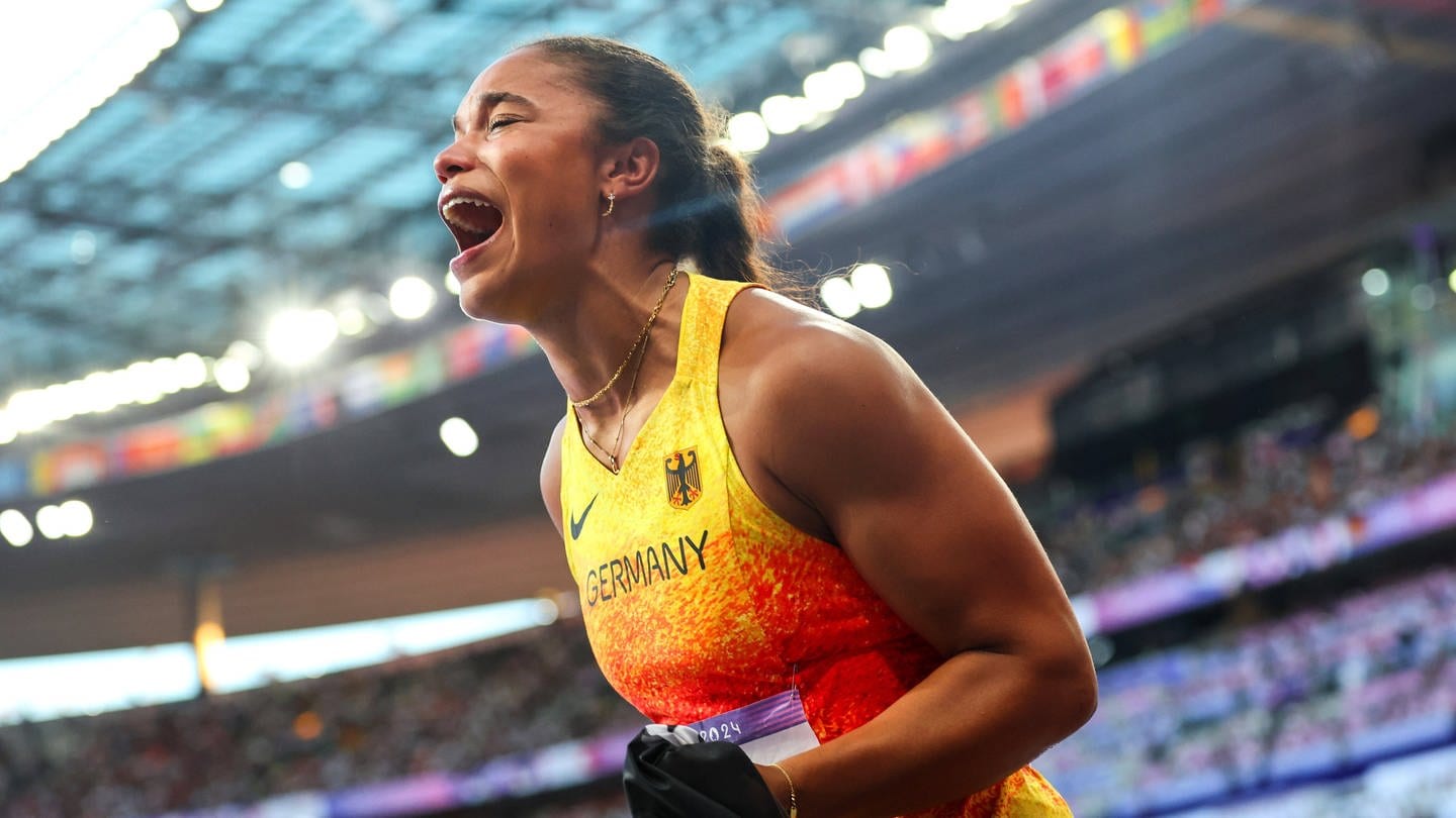 Yemisi Ogunleye aus Mannheim gewinnt Gold bei Olympia im Kugelstoßen.