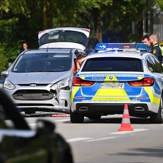 Autounfall mit Blechschaden: Autoversicherungen könnten in einige Regionen Deutschlands günstiger werden.