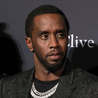 Gegen den festgenommenen US-Rapper Sean "Diddy" Combs, dem Menschenhandel für Sex und organisierte Kriminalität vorgeworfen wird, liegt nun eine weitere Zivilklage wegen sexueller Gewalt vor.