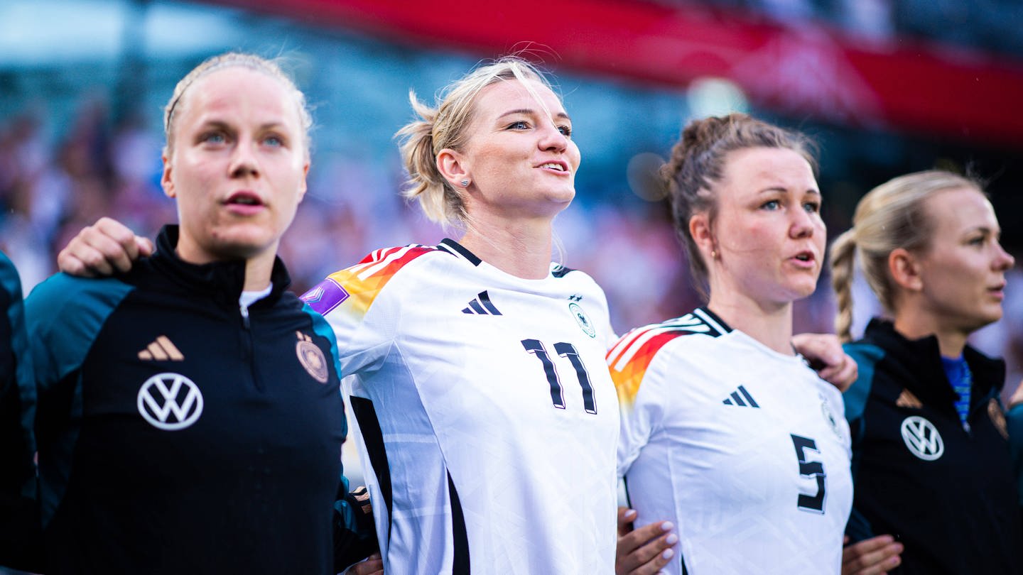 DFB-Kapitänin Alexandra Popp tritt auf der deutschen Nationalmannschaft der Frauen zurück.