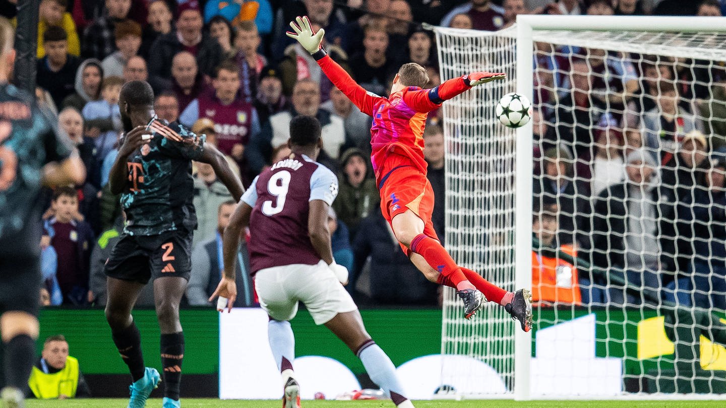 Manuel Neuer gegen Aston Villa