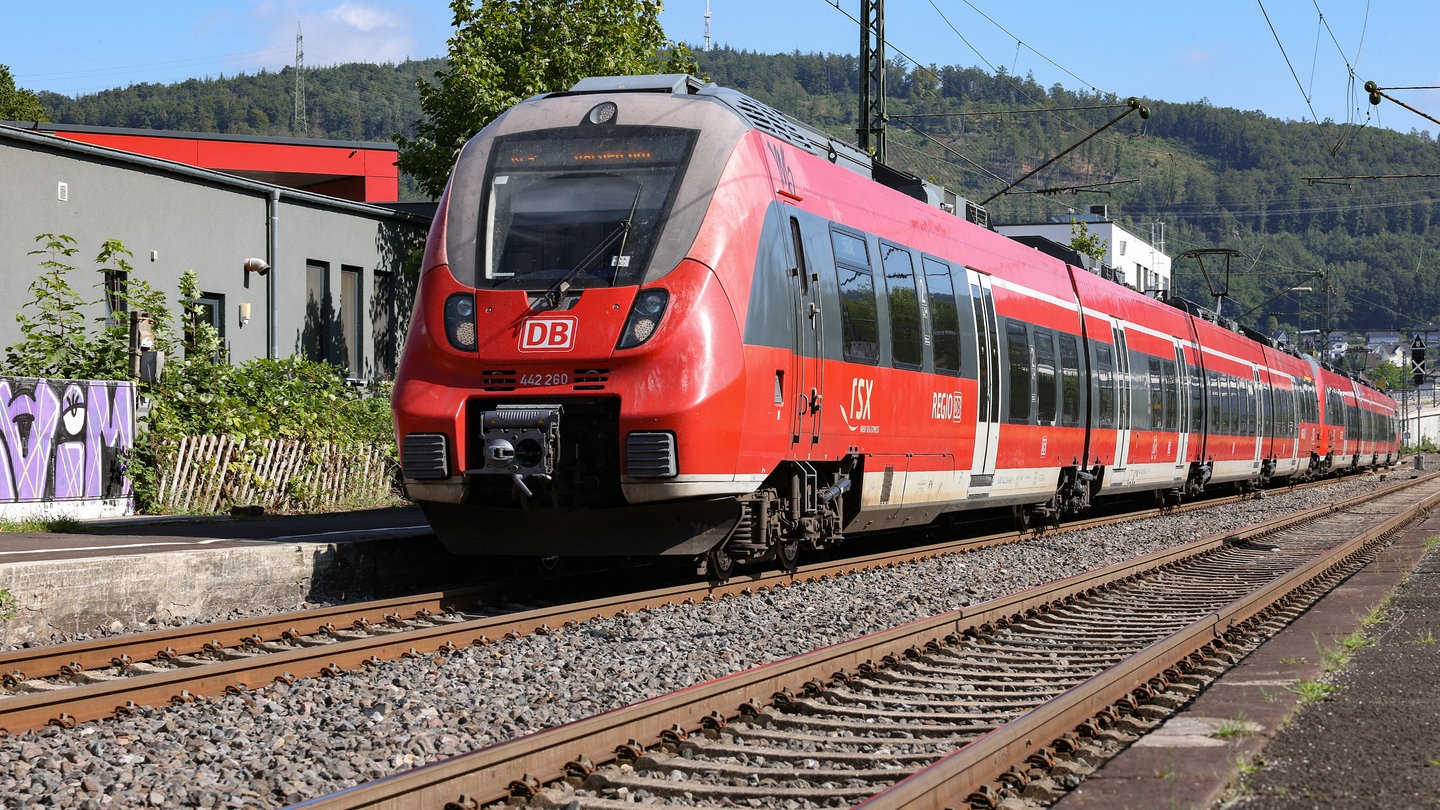 Regionalzug der Deutschen Bahn.