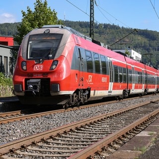 Regionalzug der Deutschen Bahn.