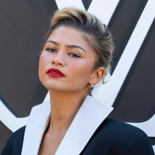 Zendaya auf der Paris Fashion Week.