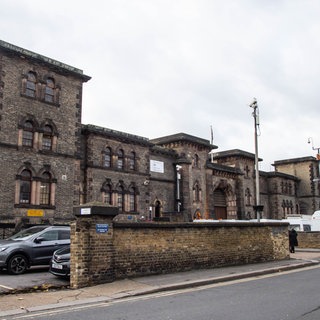 Außenaufnahme des HM Prison Wandsworth in London. (zu dpa: «Zahl der Häftlinge in England und Wales auf Rekordstand»)