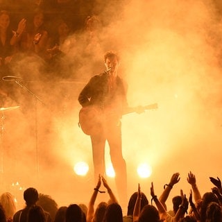 Shawn Mendes räumt bei einem Konzert in Colorado mit den ganzen Gerüchten rund um seine Sexualität auf.