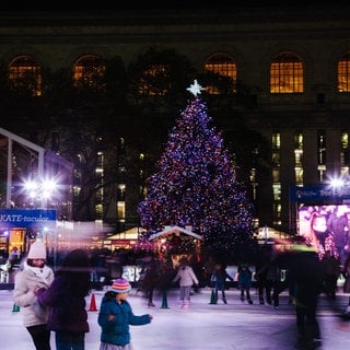 Eisbahn in New York - Schüler schafft es mit einer Petiton die Weihnachtsferien zu verschieben