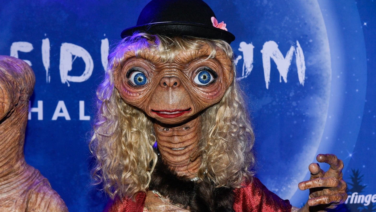 Heidi Klum bei ihrer Halloween-Party als Außerirdischer E.T.