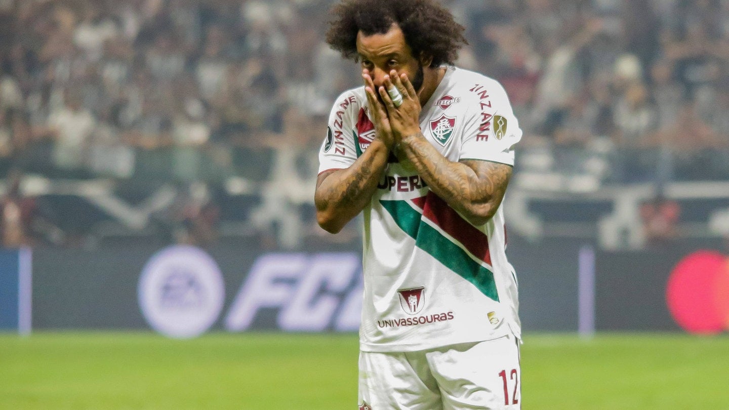 Player Marcelo is no longer a Fluminense player.