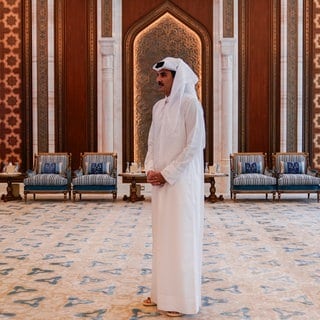 Der Emir von Katar, Scheich Tamim bin Hamad al-Thani - Katar will erstmal nicht mehr zwischen Israel und der Hamas vermitteln