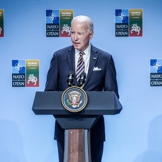 US-Präsident Joe Biden erlaubt es der Ukraine laut Medienberichten, Langstreckenraketen aus US-Produktion auf russisches Gebiet zu schießen.