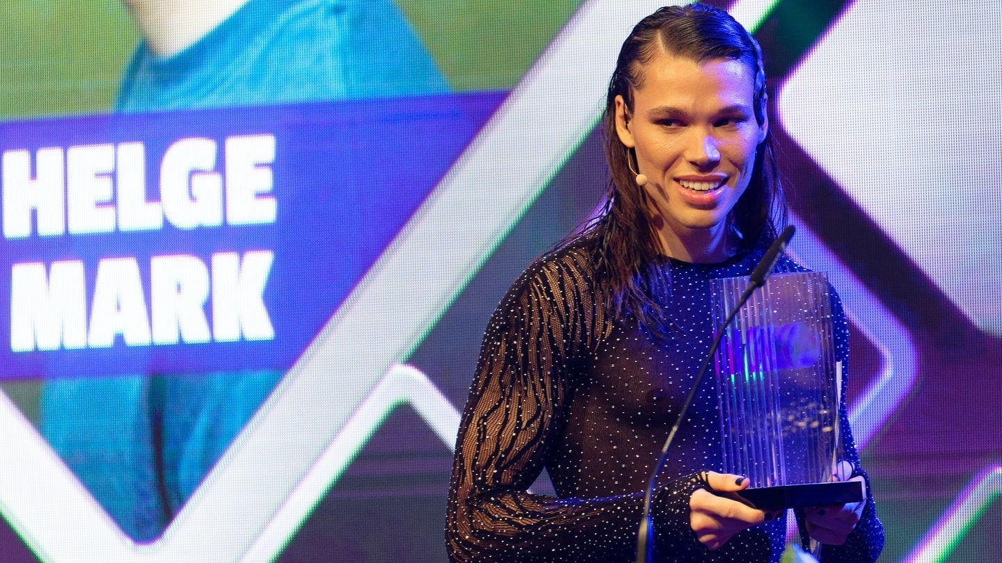 Bei der VideoDays Festival Award-Gala wurden die besten Creator des Jahres ausgezeichnet. Unter den Gewinnern eines Social-Media-Awards ist Helge Mark.