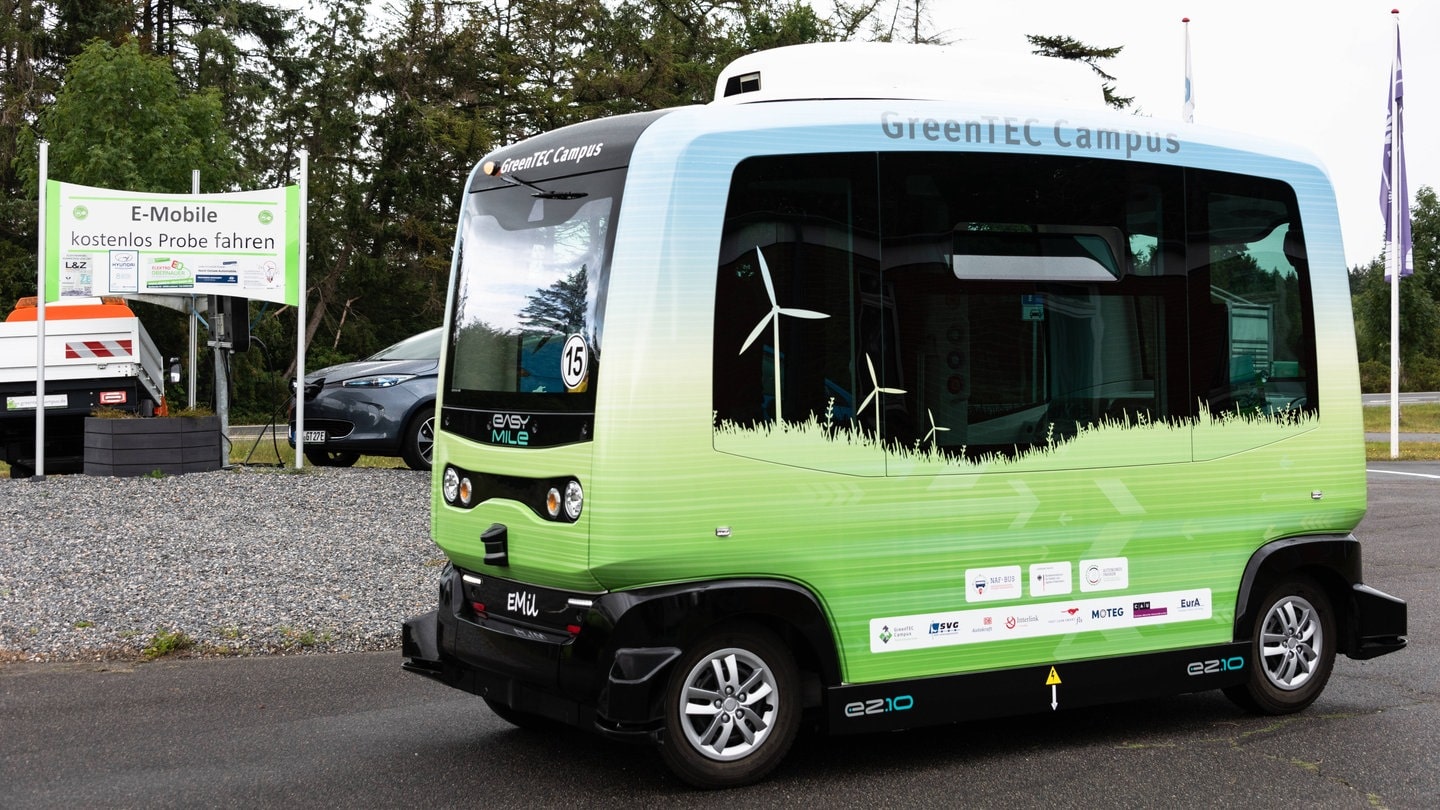 Autonom fahrende Busse ohne Fahrer könnten in den nächsten Jahren ein normales Verkehrsmittel sein.