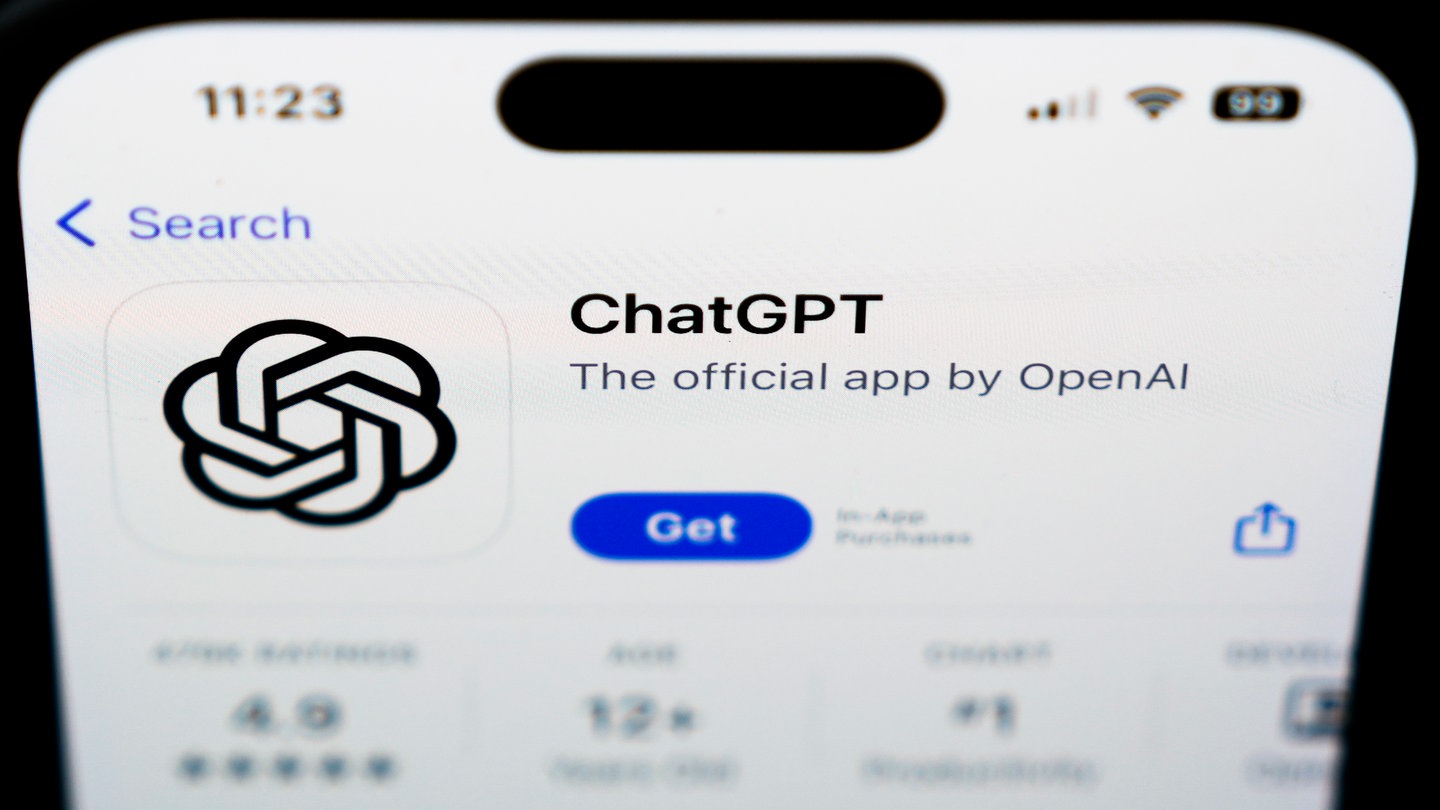 OpenAI arbeitet weiter an Verbesserungen von ChatGPT. Eine neue Funktion, die bald ein Game-Changer sein soll: Die KI soll per Live-Video-Chat mit dir interagieren.