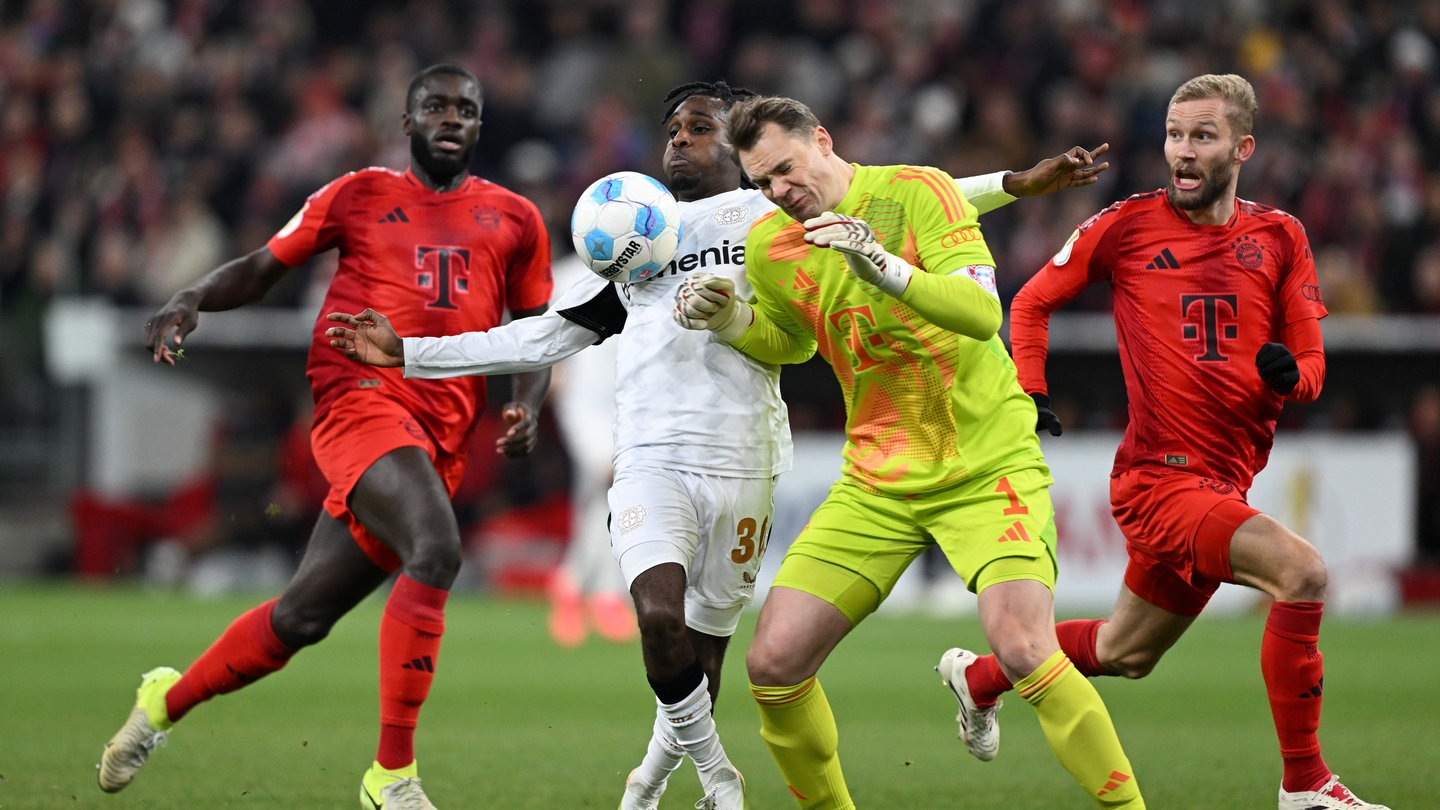 FC Bayern München gegen Bayer 04 Leverkusen im DFB-Achtelfinale.