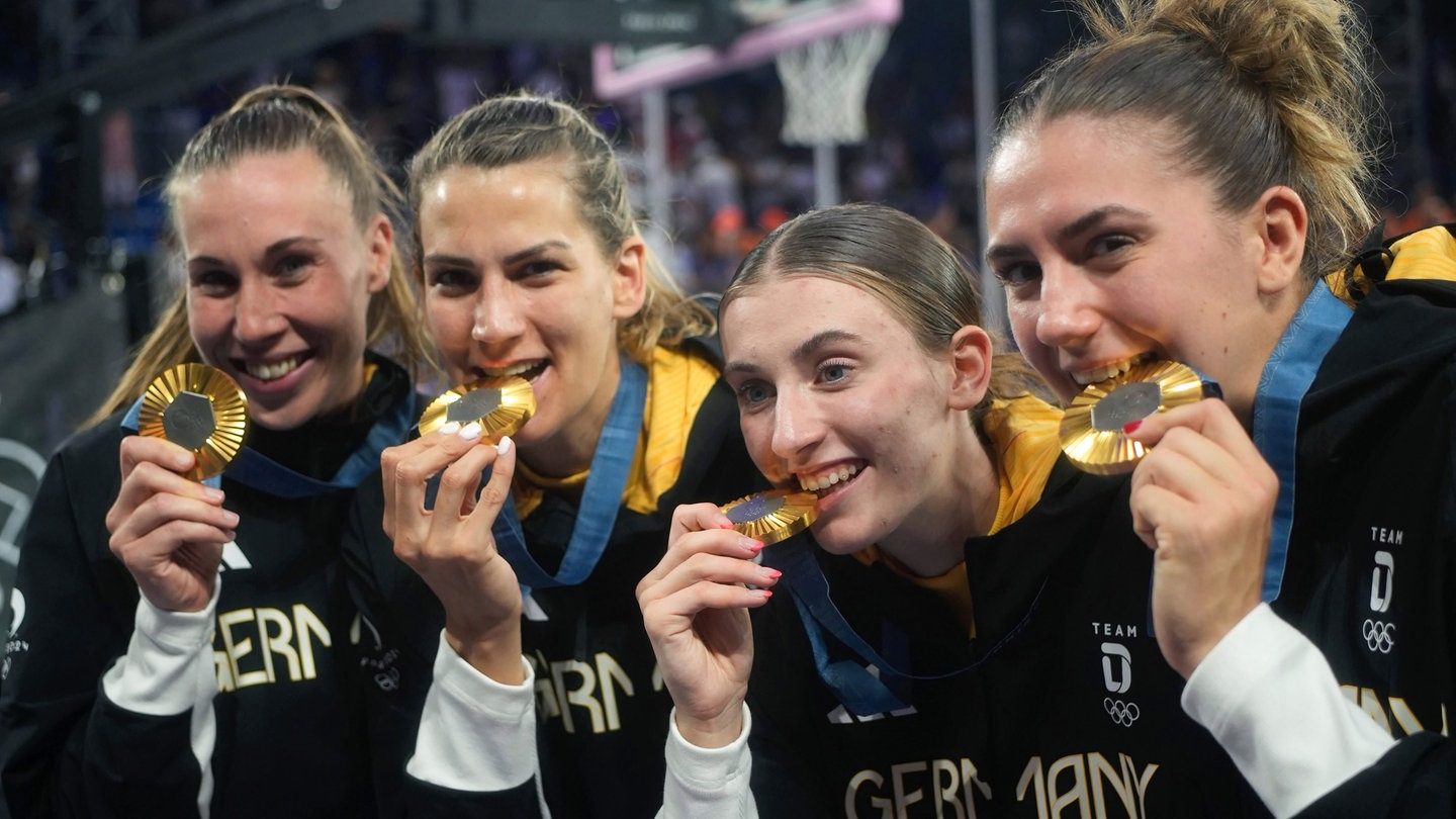 3x3 Basketball, Damen: Svenja Brunckhorst, Sonja Greinacher, Elisa Mevius und Marie Reichert