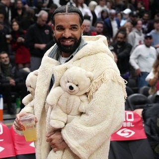 Drake bei einem Basketballspiel in Toronto