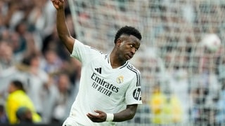 Vinícius Jr. im Trikto von Real Madrid - er ist Fußballer des Jahres 2024. Bei der Verleihung der Football Awards 2024 in Katar wurden unter anderem der Weltfußballer und die Weltfußballerin ausgezeichnet. Auch Toni Kroos und Florian Witz waren nominiert.